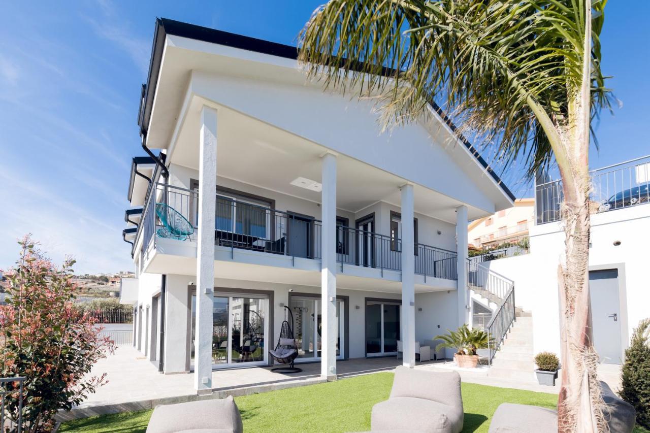Villa La Matta Apartments And Luxury Suites Sanremo Exterior foto
